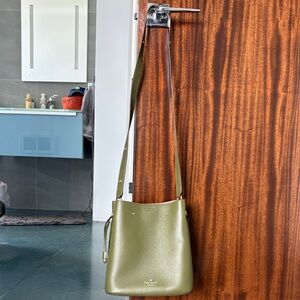 Like New. Rarely carried Kate Spade Olive Green Crossbody Bag